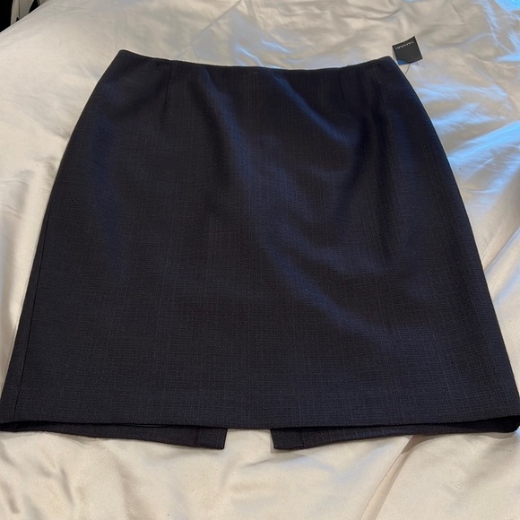 Tahari Pencil Skirt - Picture 1 of 9